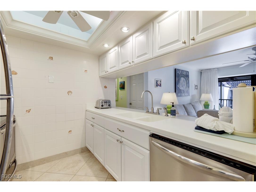 845 E Gulf Drive #422 Sanibel FL 33957 2025021661 image11