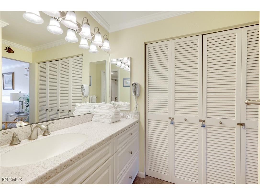 845 E Gulf Drive #422 Sanibel FL 33957 2025021661 image18