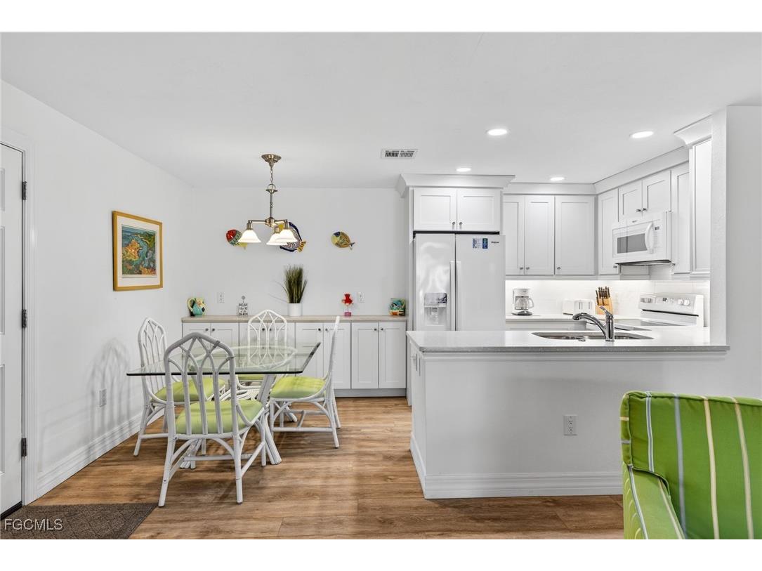 845 E Gulf Drive #542 Sanibel FL 33957 2025025478 image14