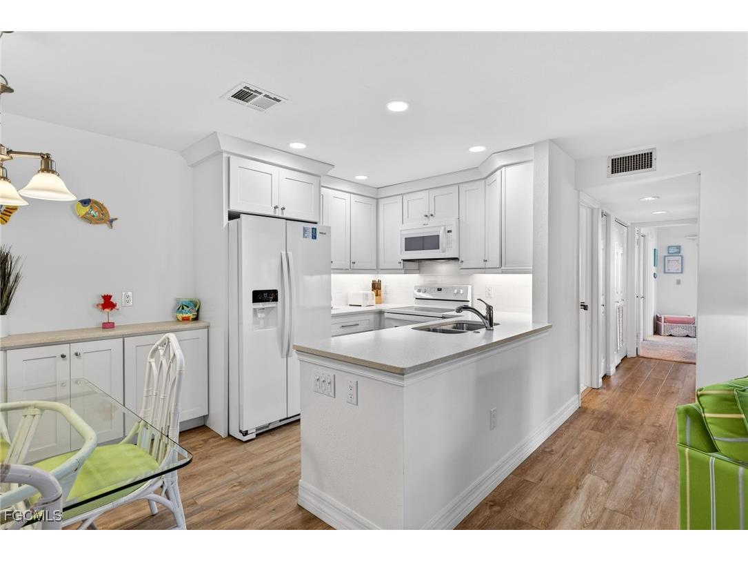 845 E Gulf Drive #542 Sanibel FL 33957 2025025478 image19