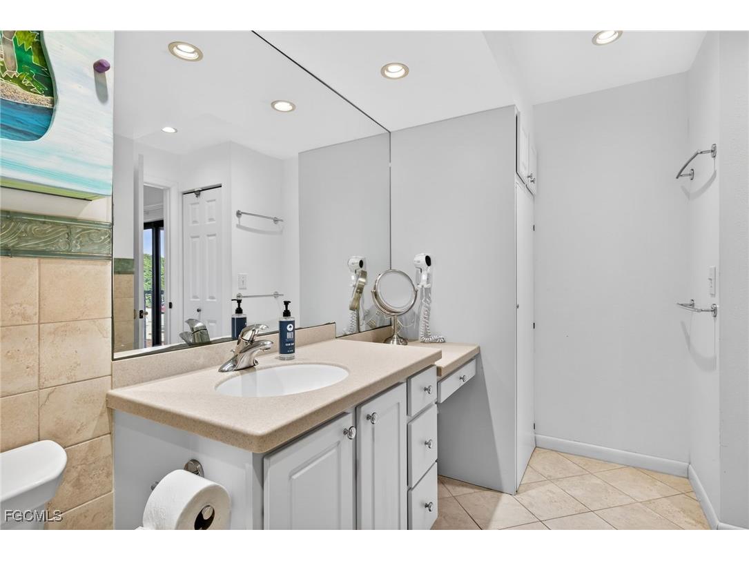 845 E Gulf Drive #542 Sanibel FL 33957 2025025478 image24