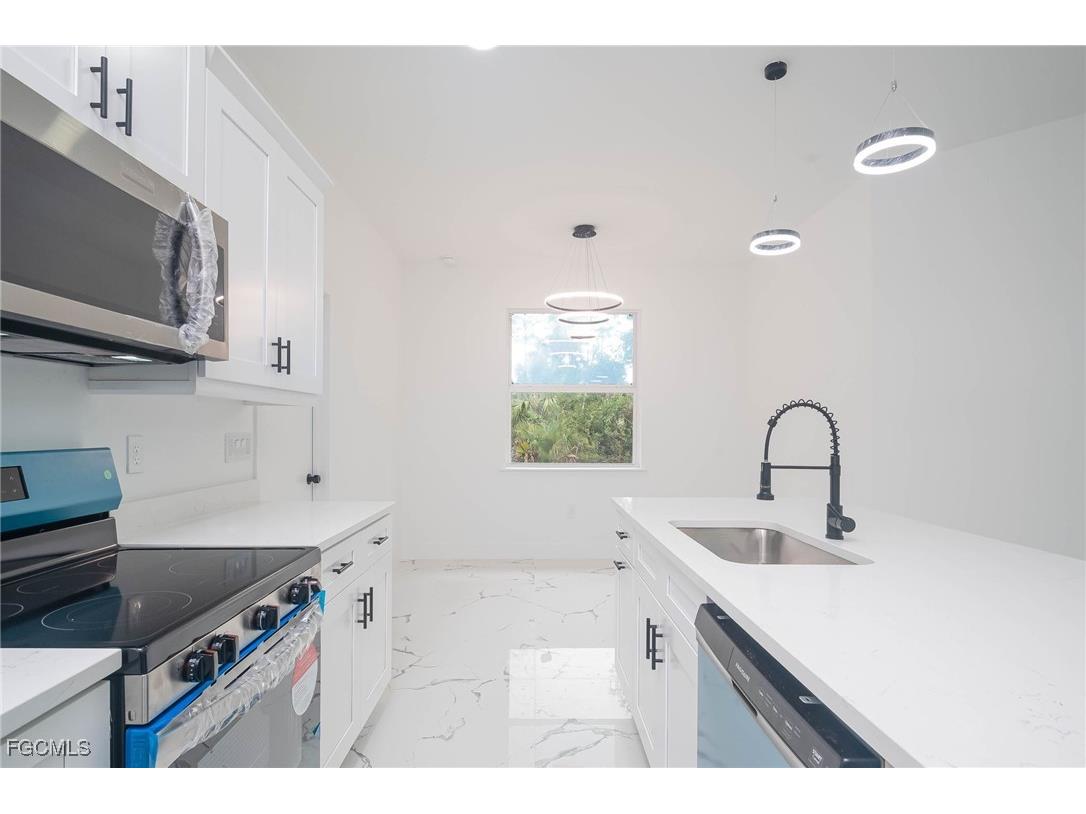 845 Gaylord Avenue S Lehigh Acres FL 33974 2025004826 image11