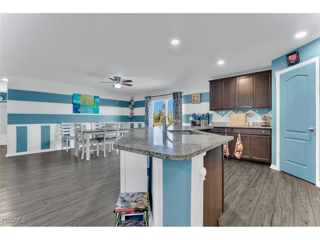 845 Lochman Drive Fort Myers FL 33913 2026000895 image4