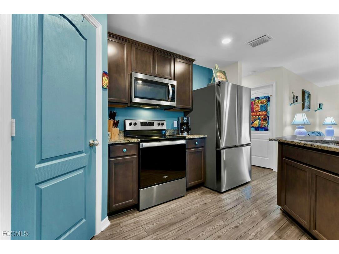 845 Lochman Drive Fort Myers FL 33913 2026000895 image7