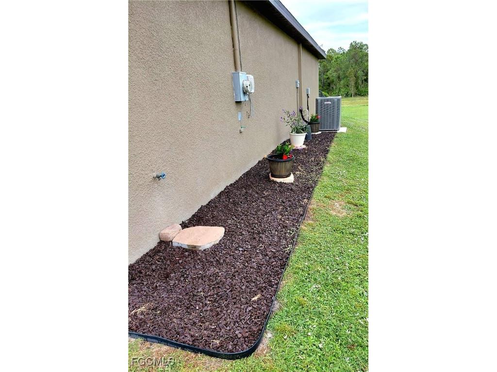 845 Lochman Drive Fort Myers FL 33913 225060105 image2