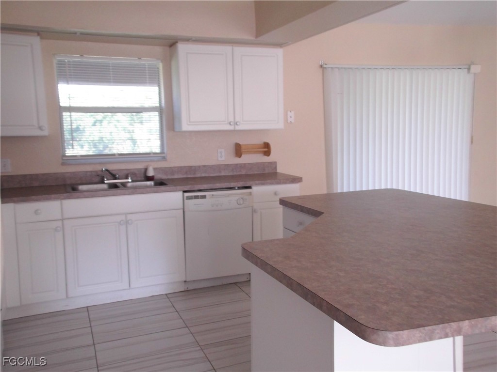 845 Wolverine Street E Lehigh Acres FL 33974 2025017493 image6