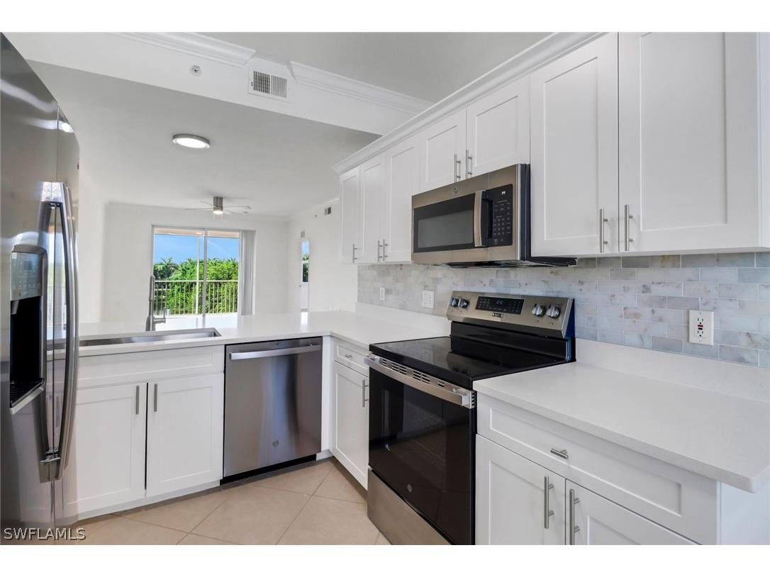 8451 Kingbird Loop #334 Estero FL 33967 226012472 image1