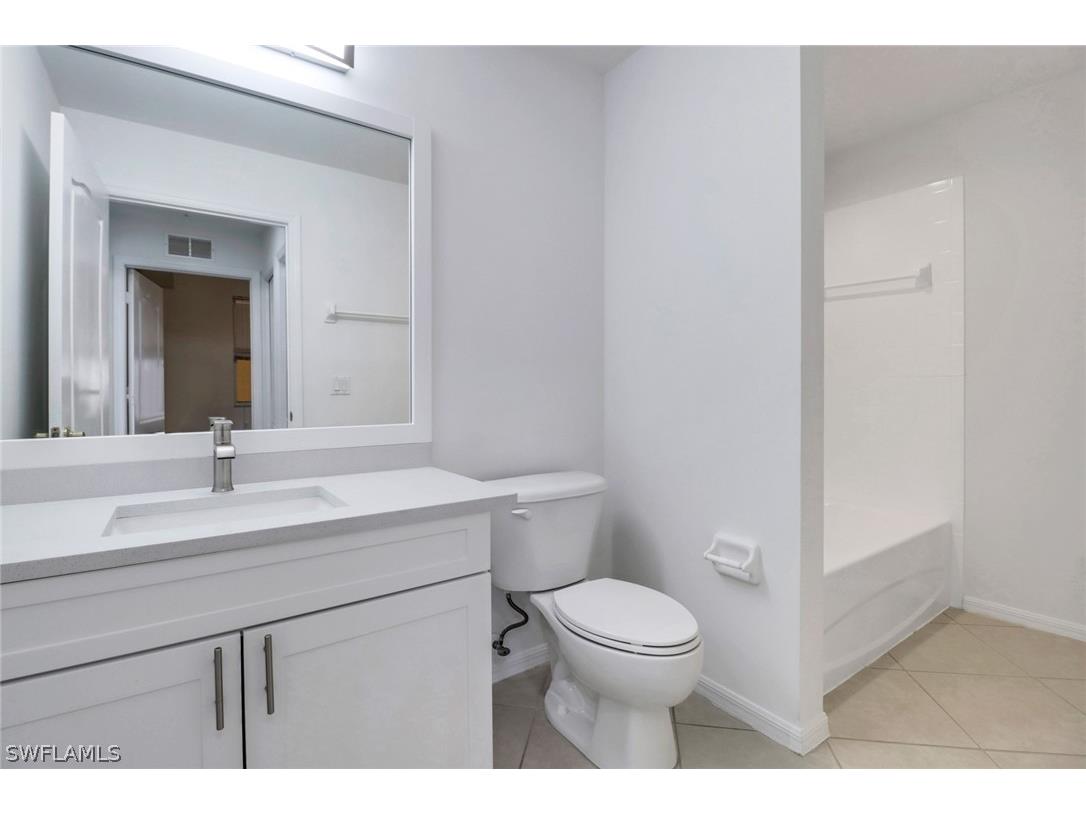 8451 Kingbird Loop #334 Estero FL 33967 226012472 image15