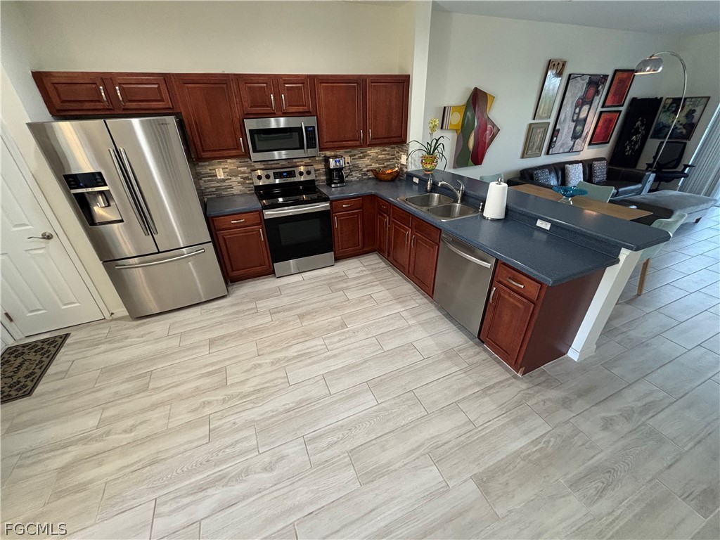 8451 Village Edge Circle #3 Fort Myers FL 33919 2026009335 image4