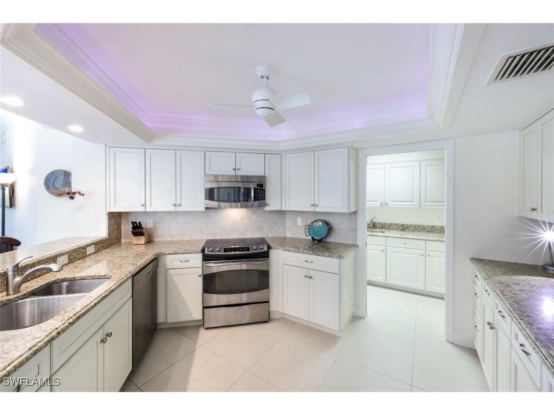 8453 Abbington Circle #811 Naples FL 34108 225077556 image16