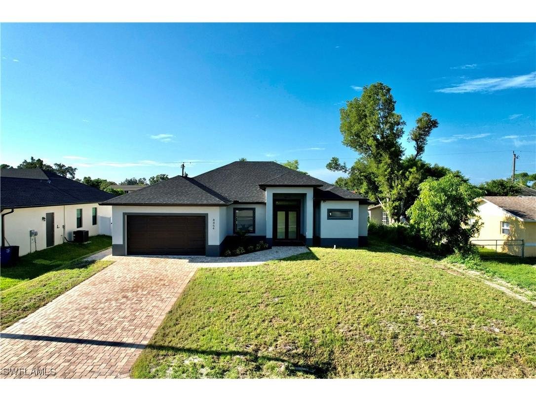 8454 San Carlos Boulevard Fort Myers FL 33967 223065095 image1