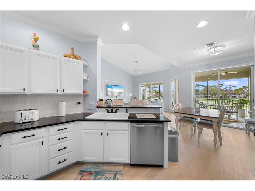 8457 Radcliffe Terrace #202 Naples FL 34120 226011691 image12
