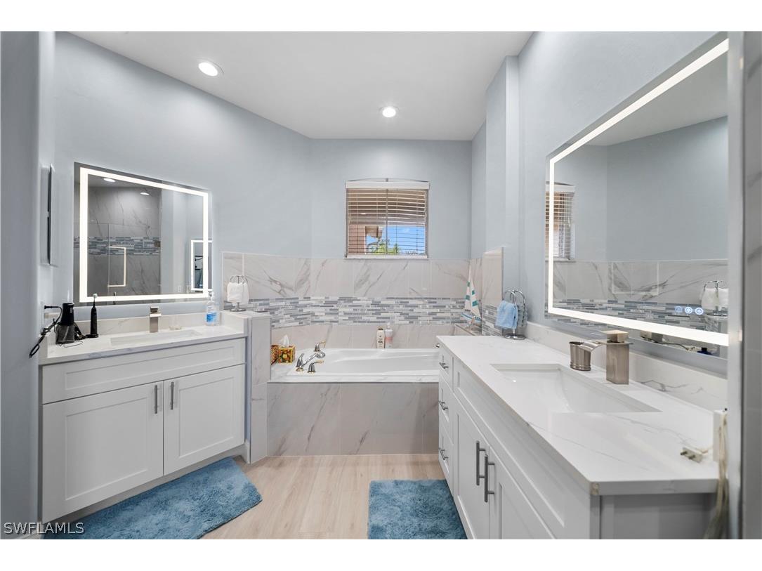 8457 Radcliffe Terrace #202 Naples FL 34120 226011691 image25