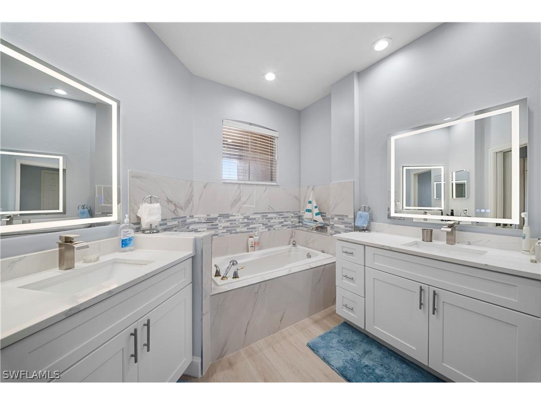 8457 Radcliffe Terrace #202 Naples FL 34120 226011691 image6