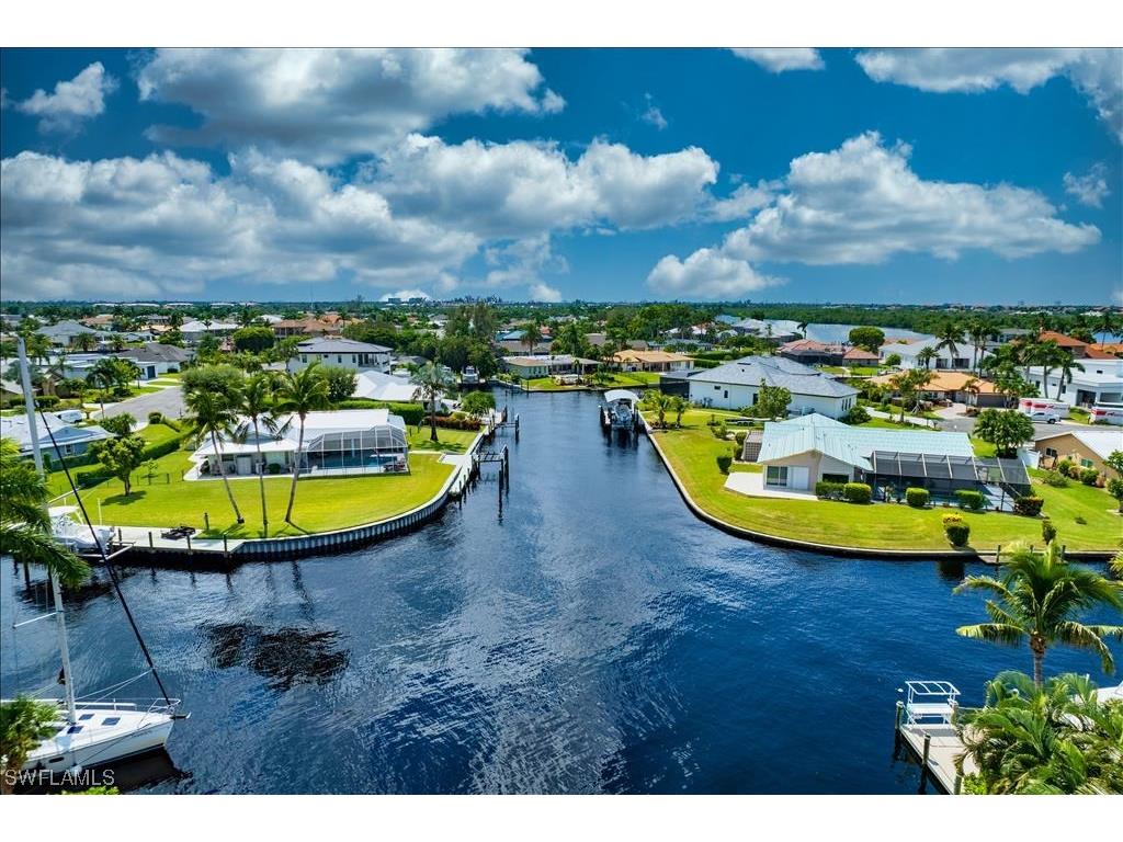 846 Cypress Lake Circle Fort Myers FL 33919 223067008 image1