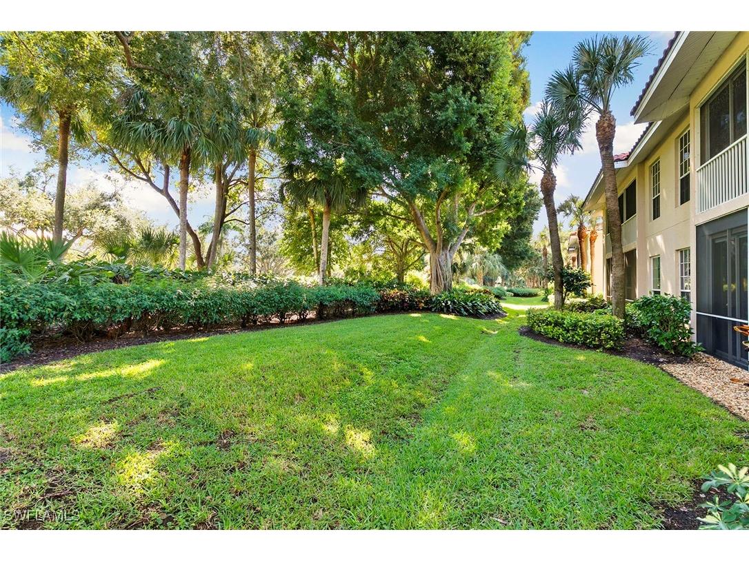 8460 Abbington Circle #1811 Naples FL 34108 225078695 image32