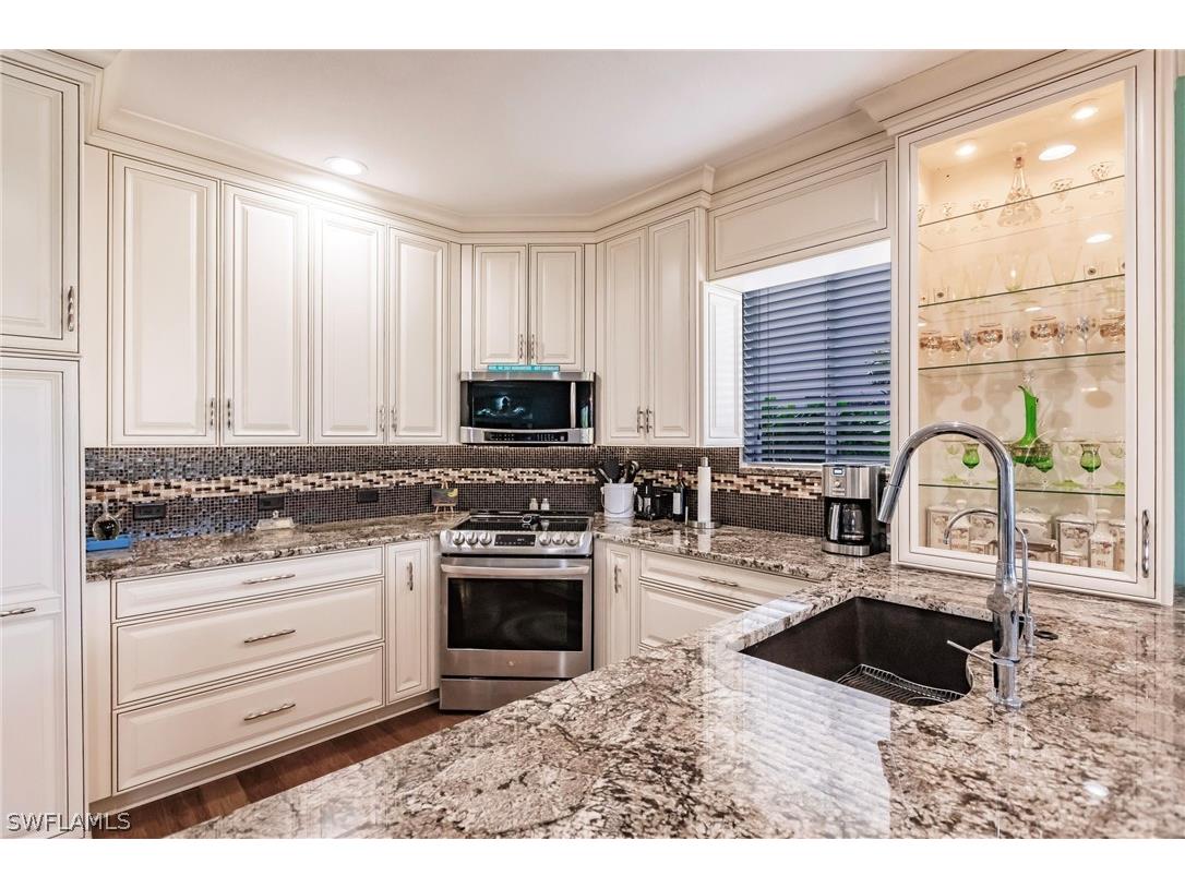 8460 Southbridge Drive #1 Estero FL 33967 224040210 image1