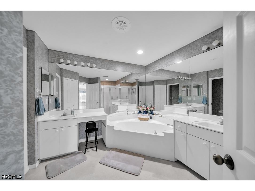 8460 Southbridge Drive #3 Estero FL 33967 2026016686 image15