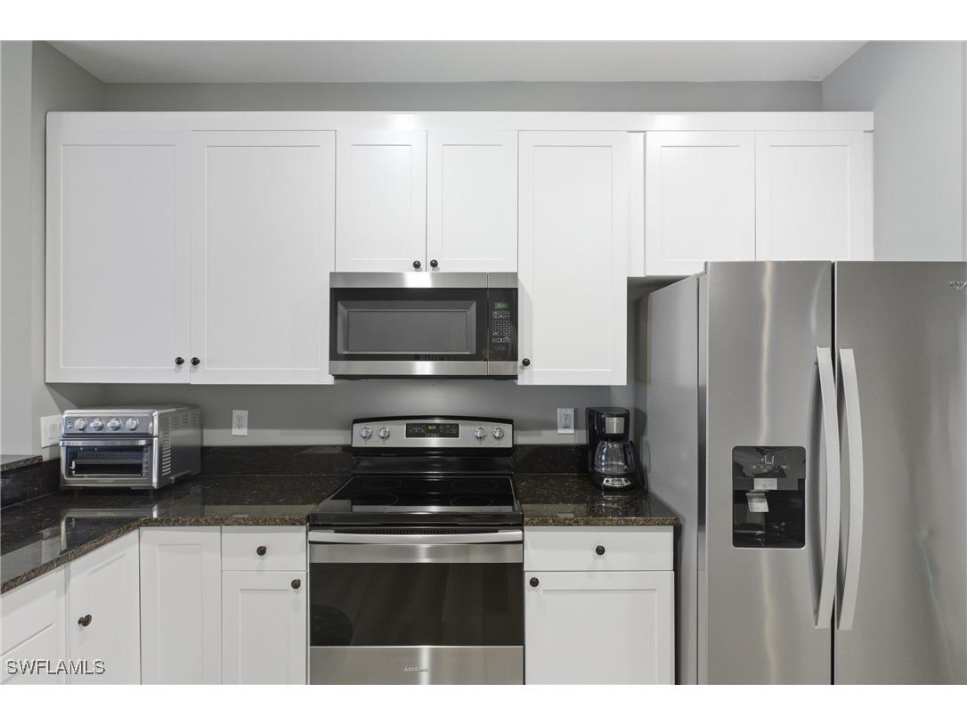 8461 Village Edge Circle #2 Fort Myers FL 33919 225076618 image16