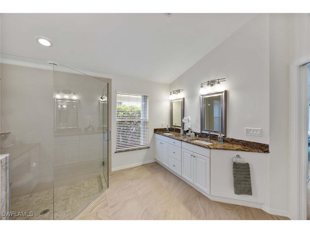 8468 Indian Wells Way Naples FL 34113 225075049 image20