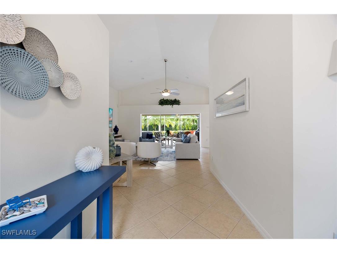 8468 Indian Wells Way Naples FL 34113 225075049 image4