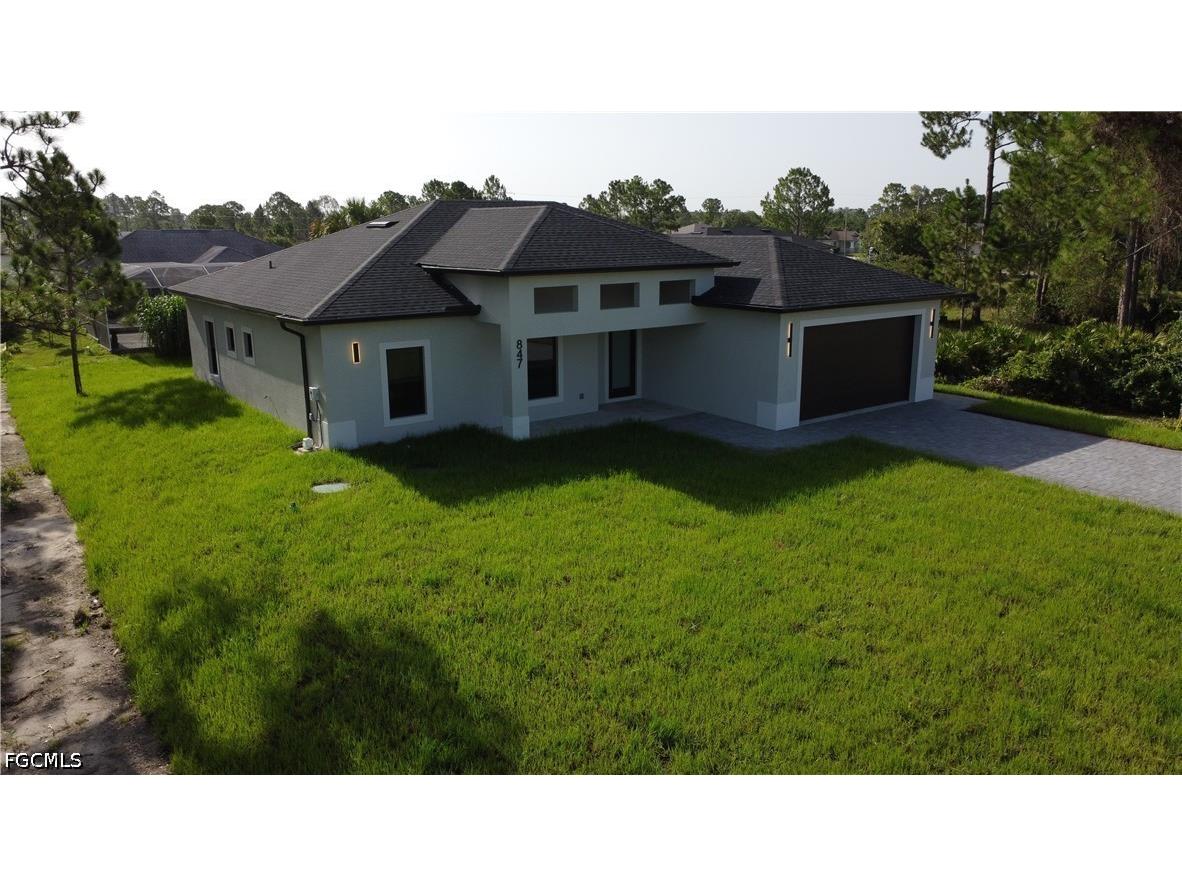 847 Bell Boulevard S Lehigh Acres FL 33974 2026029410 image4