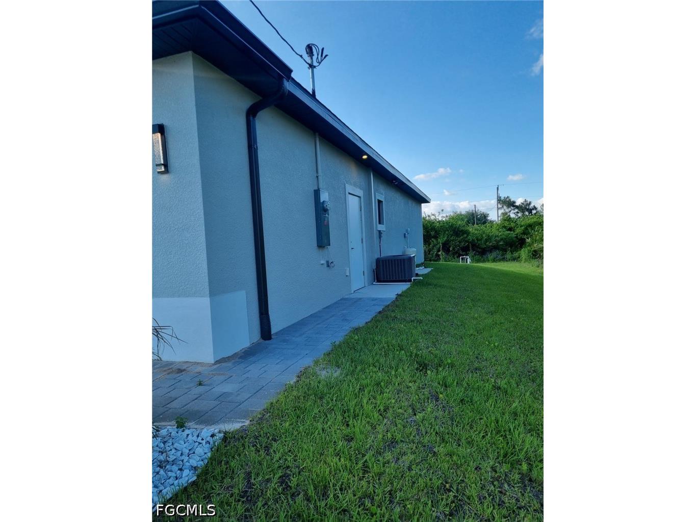 847 Bell Boulevard S Lehigh Acres FL 33974 2026029410 image9