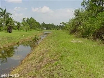 847 Geneva Street Lehigh Acres FL 33974 223087897 image1