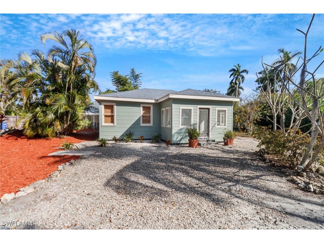 847 James Street Fort Myers FL 33916 225017611 image2