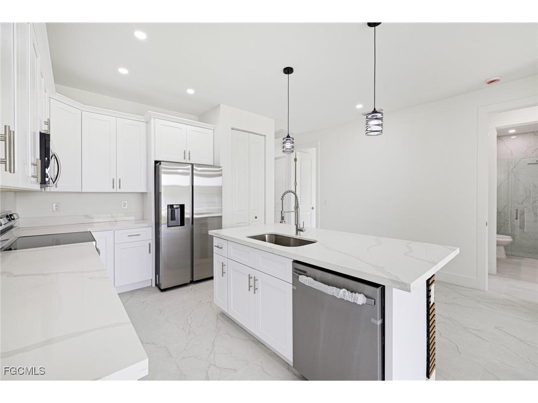 847 Meadow Road Lehigh Acres FL 33973 2025006140 image7