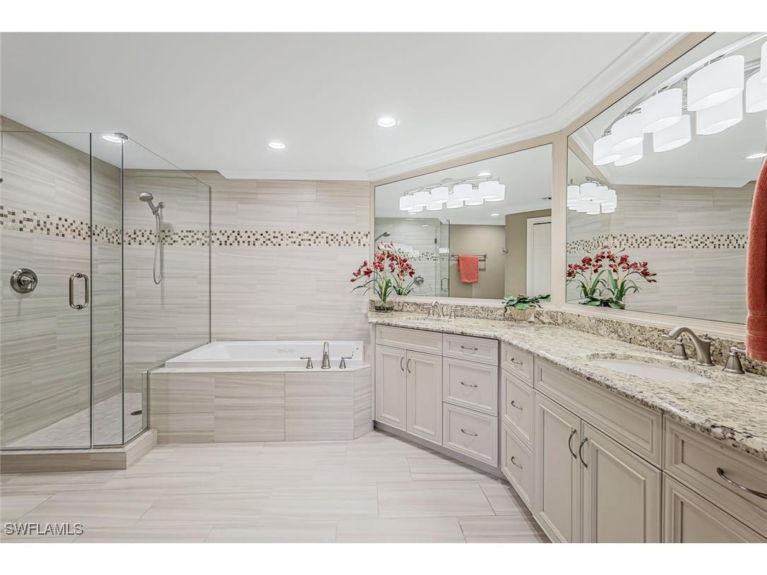 8471 Abbington Circle #1111 Naples FL 34108 225077480 image11