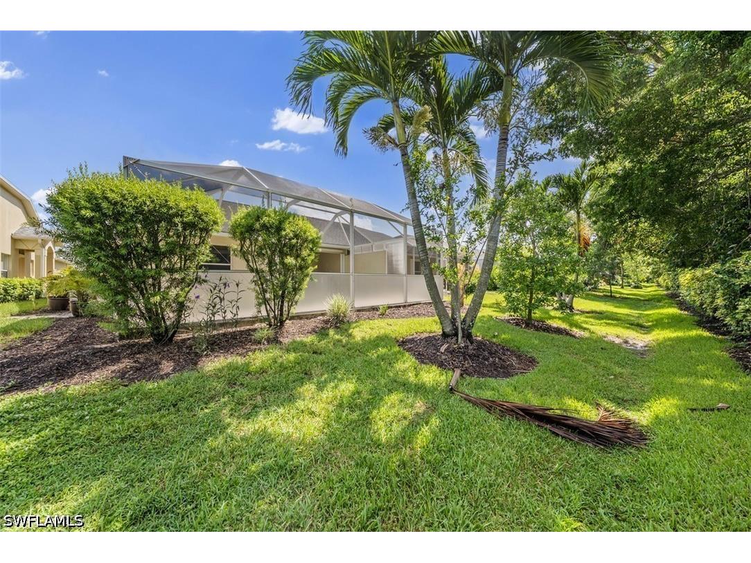 8471 Ibis Cove Circle #M677 Naples FL 34119 226024510 image4