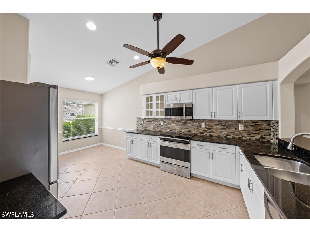 8471 Ibis Cove Circle #M677 Naples FL 34119 226024510 image6