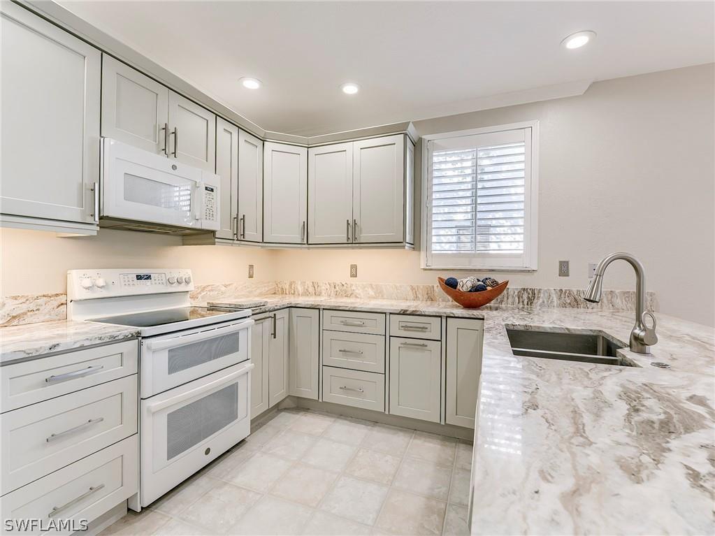 8471 Southbridge Drive #1 Estero FL 33967 225077522 image5