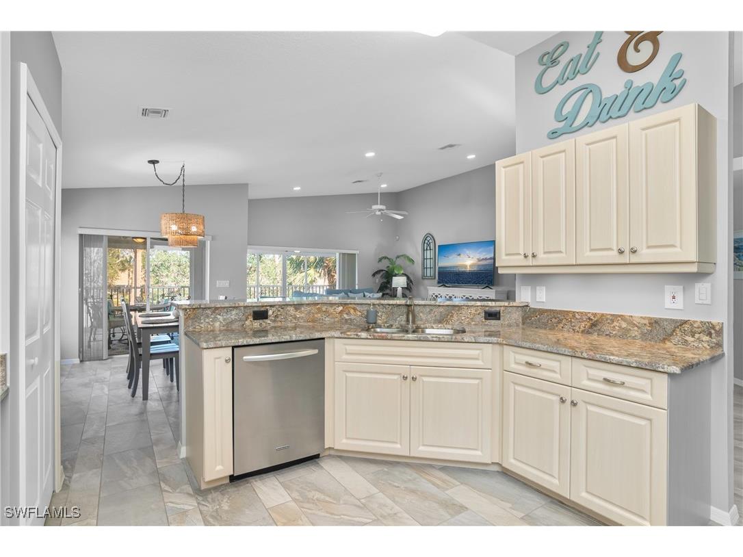 8471 Southbridge Dr #2 Estero FL 33967 226000180 image5