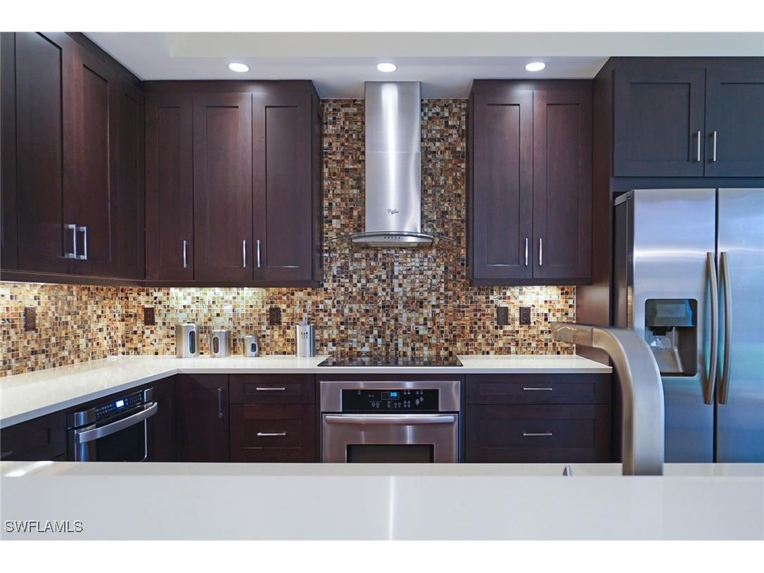 8472 Abbington Circle #2011 Naples FL 34108 225072500 image11