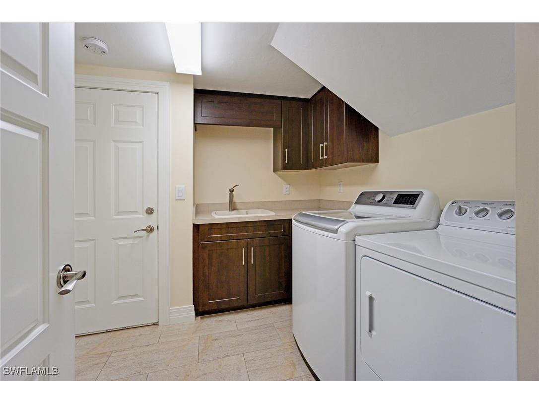 8472 Abbington Circle #2011 Naples FL 34108 225072500 image25