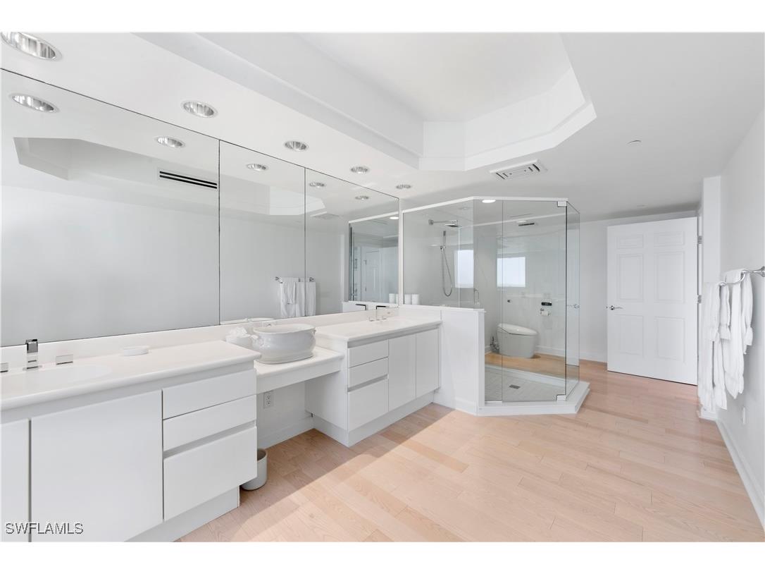 8473 Bay Colony Drive #1401 Naples FL 34108 225058775 image13