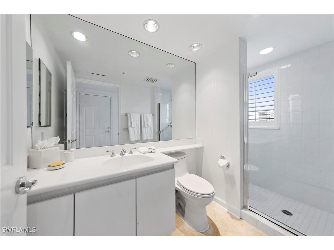 8473 Bay Colony Drive #1401 Naples FL 34108 225058775 image19