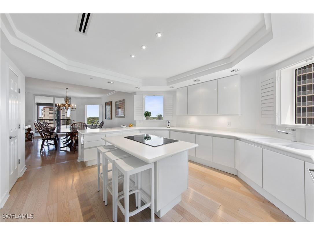 8473 Bay Colony Drive #1401 Naples FL 34108 225058775 image5