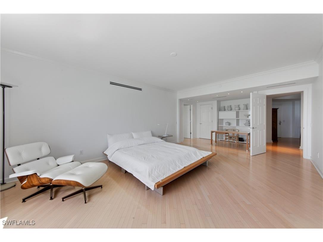 8473 Bay Colony Drive #1401 Naples FL 34108 225076202 image10