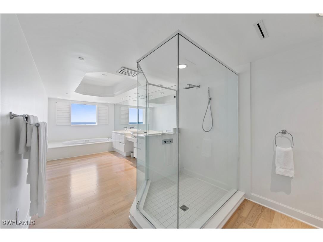 8473 Bay Colony Drive #1401 Naples FL 34108 225076202 image11