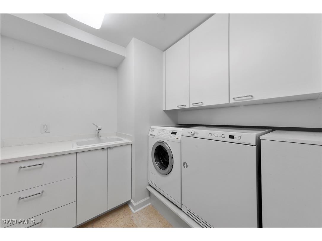 8473 Bay Colony Drive #1401 Naples FL 34108 225076202 image20