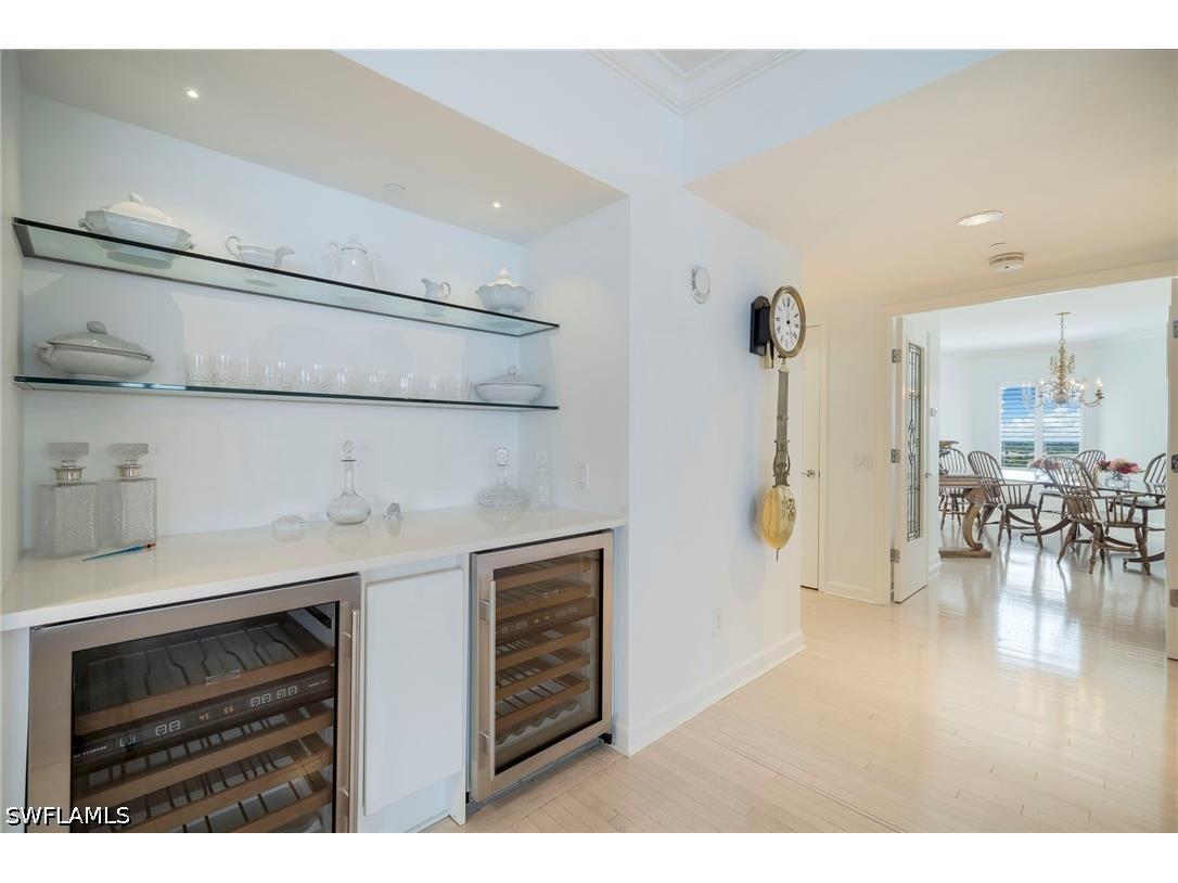 8473 Bay Colony Drive #1401 Naples FL 34108 226009456 image16