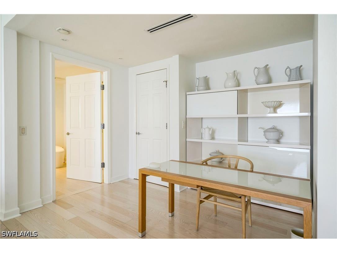 8473 Bay Colony Drive #1401 Naples FL 34108 226009456 image22