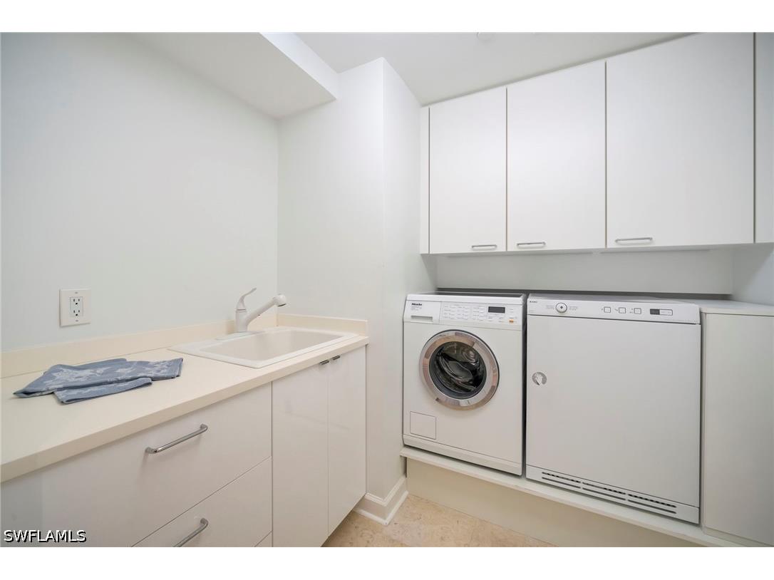 8473 Bay Colony Drive #1401 Naples FL 34108 226009456 image30