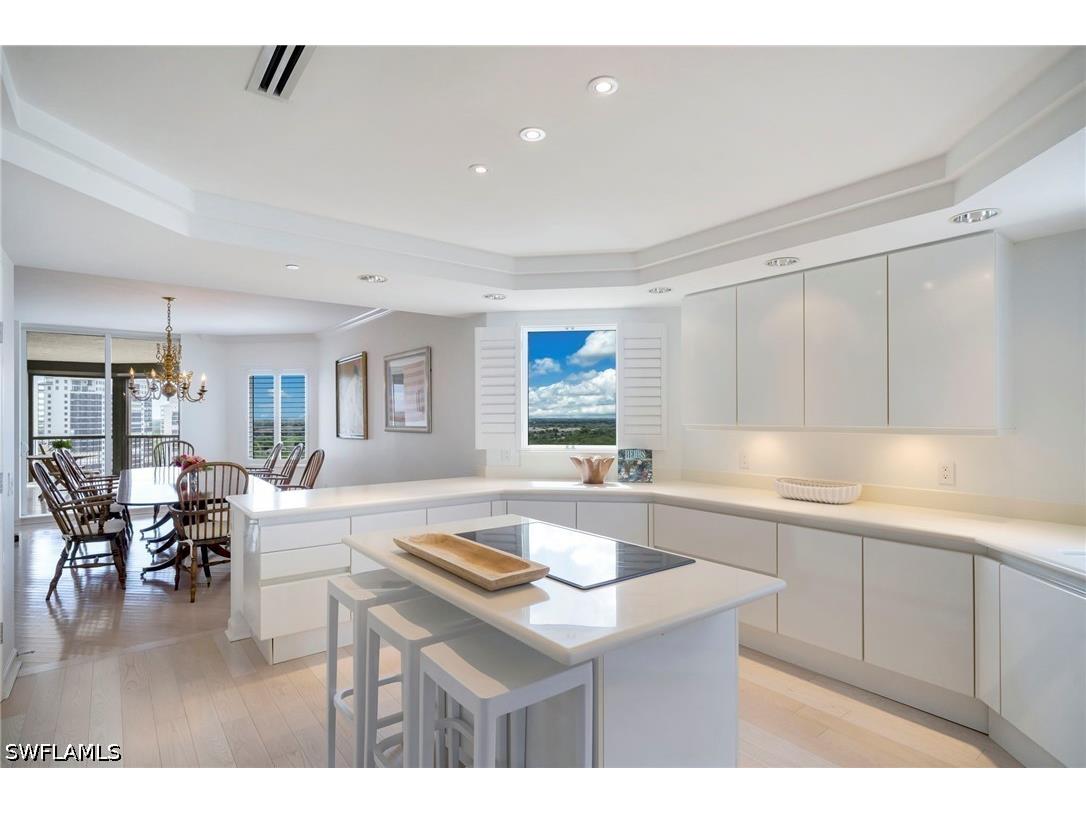 8473 Bay Colony Drive #1401 Naples FL 34108 226009456 image7