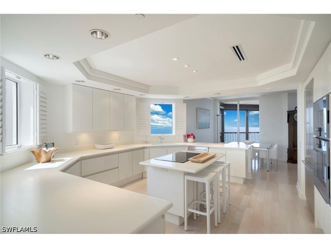 8473 Bay Colony Drive #1401 Naples FL 34108 226009456 image8