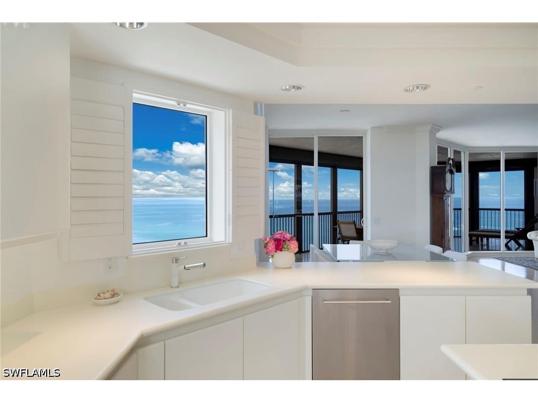 8473 Bay Colony Drive #1401 Naples FL 34108 226009456 image9