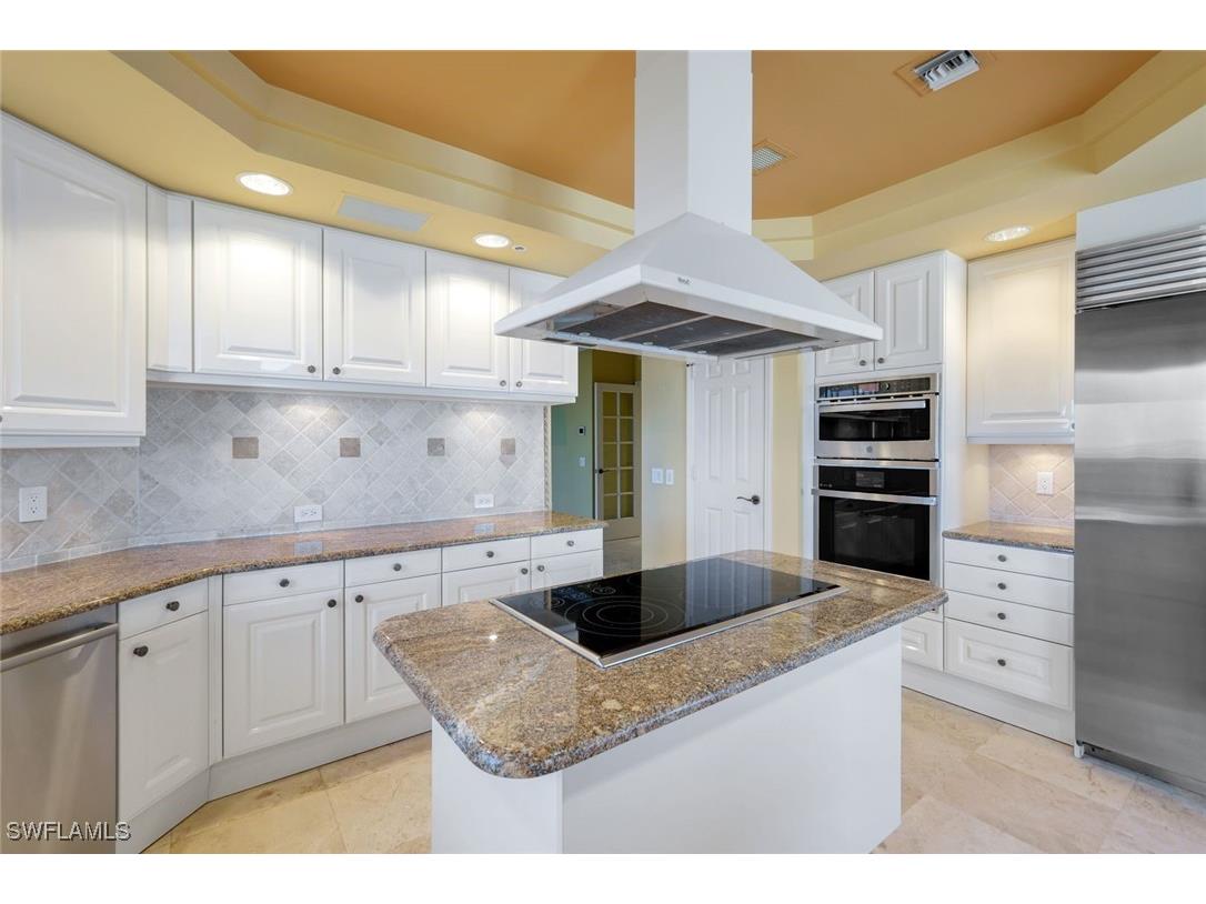 8473 Bay Colony Drive #1904 Naples FL 34108 224066066 image10